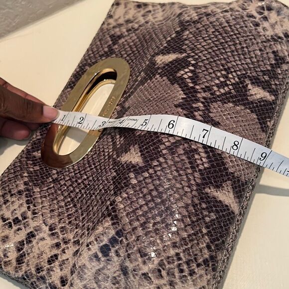 Michael Kors Snakeskin Clutch Bag Beige Brown Animal Print Gold Accent Handle - Picture 10 of 10